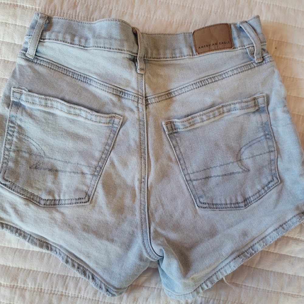 American Eagle Outfitters Distressed Denim Shorts Light Wash Womens Sz 00‎